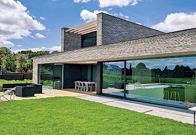 Nieuwbouw moderne woning in Moeskroen met SS70 en B70TH